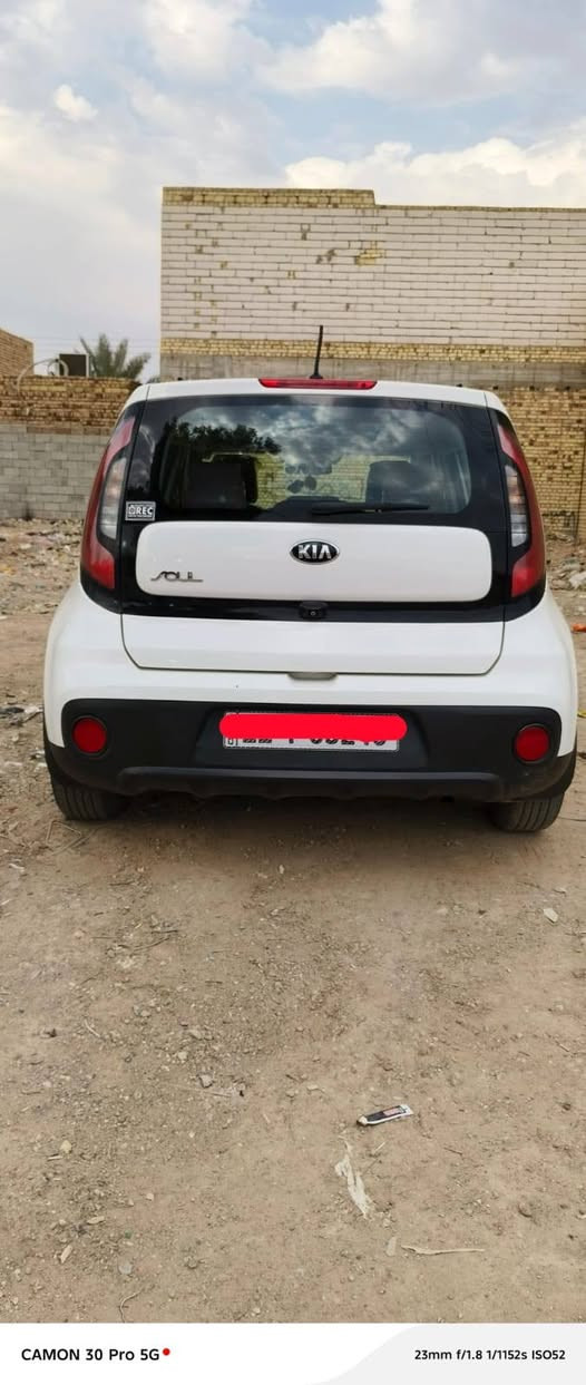 سيارة كيا صول موديل ١٨ دخول ٢٠٢٠ وارد أمريكي  وسنوية جديدة وباسمي تحويل ثاني يوم صور الحادث بالمنشور مكان سيارة (العمارة حي المعلمين السايدين ) رقم الهاتف *********** السعر ١٠٥
