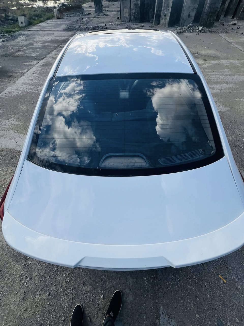 السلام عليكم البيع الانترا موديل 2017 صبغ 4 قطع يعني حزام أبيع مكان واسط السعر 105بيها مجال اتصال ***********
