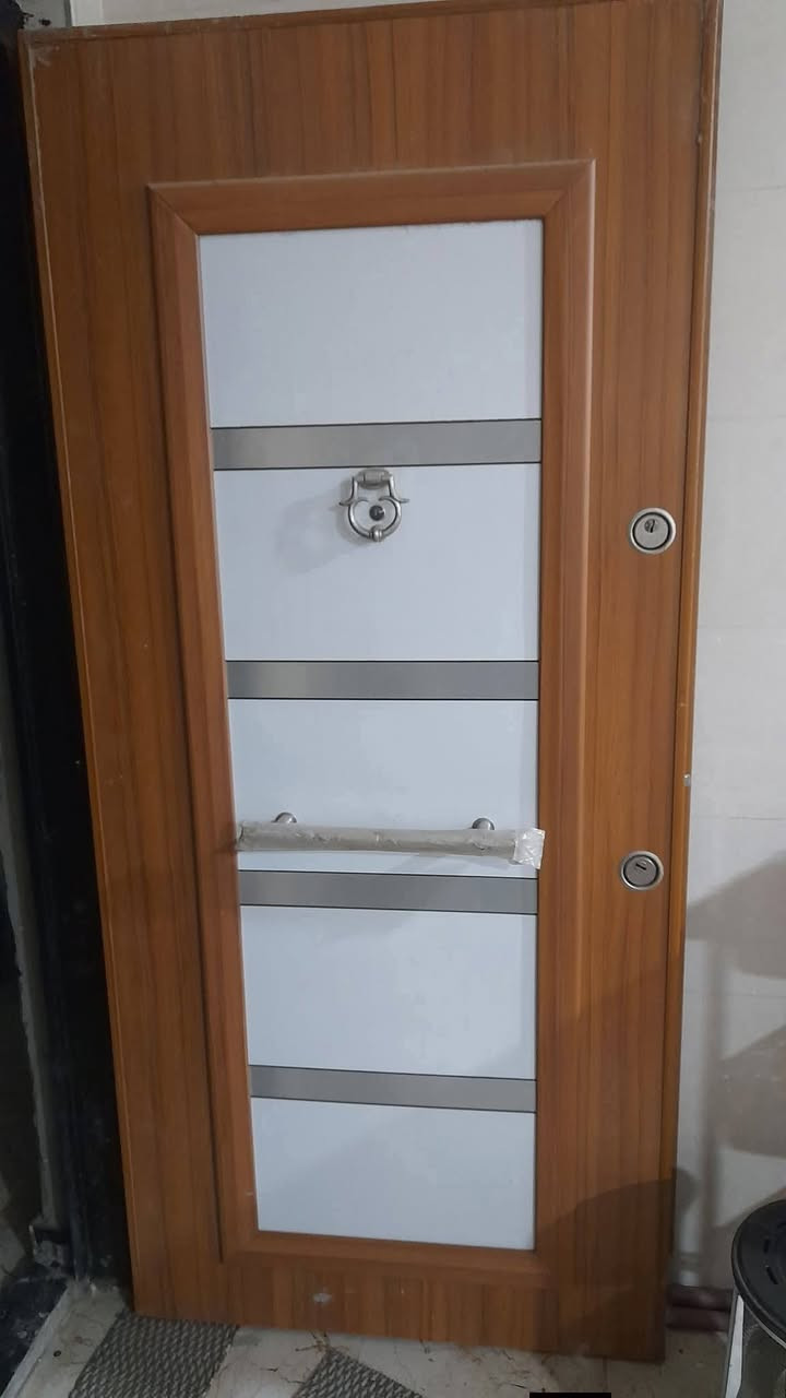 السلام عليكم
عندي أبواب قاصة ثقيلة جدا درجة أولى و نظيفة
العدد ٦ أبواب 
الأبعاد 2.12 ×92 و السمك ٩ سم 
سعر الواحد ١٥٠ الف
اللون كما في الصورة 
موقعي بغداد الكرخ حي الجهاد
ملاحظة الباب بدون جرجوبة و تكدر تصنعها يم اي حداد


**إذا كنت صاحب هذا الإعلان وتريد حذفه لأي سبب، رجاءا أرسل رسالة إلى الدعم الفني**