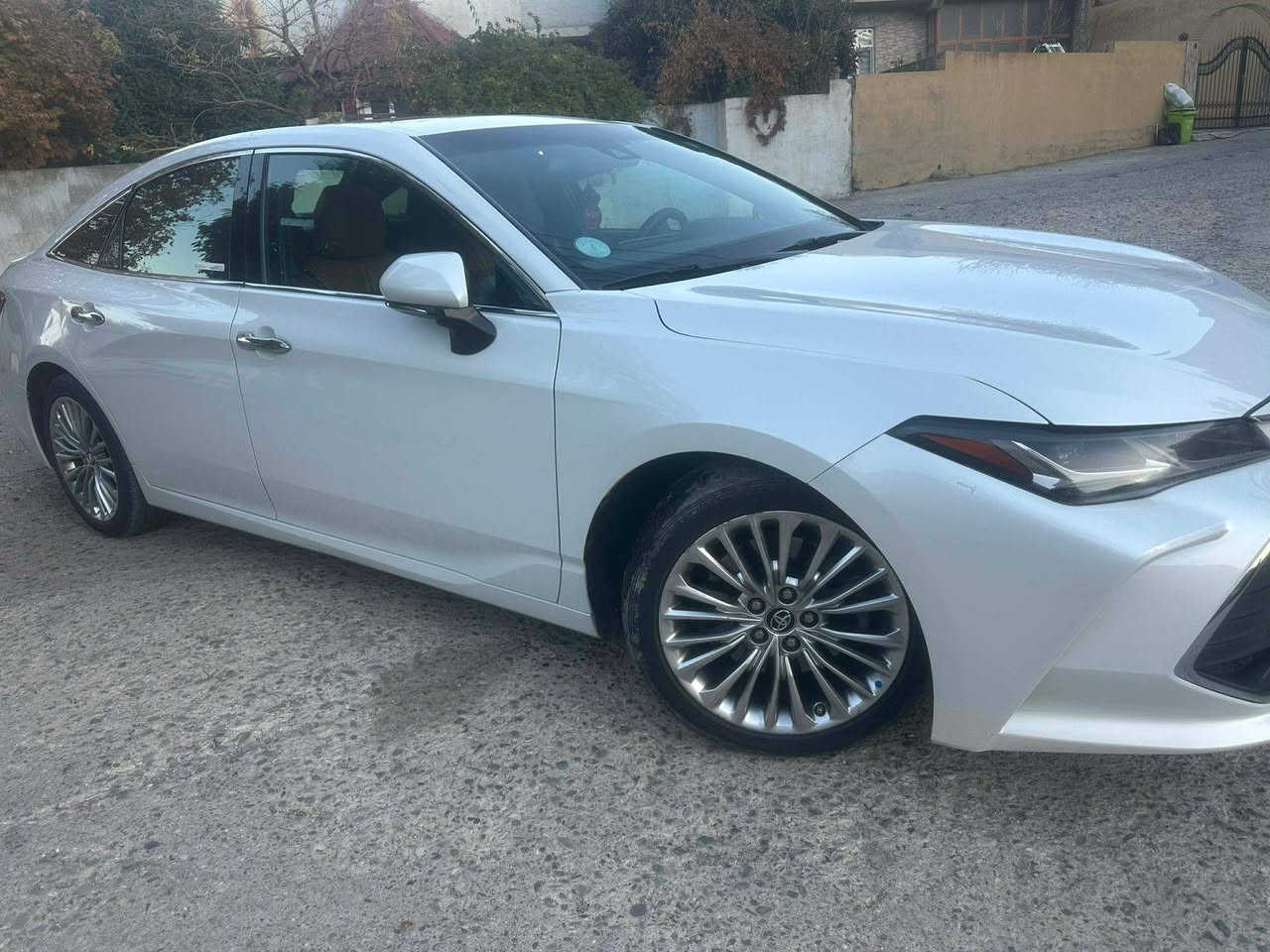 تۆیۆتا ئەڤەلۆن 2020 لمیتید خلیجی
بێ بۆیاغ
ناو قەیسی
سەنەوی و ژینگەی نوێیە
گێر و مەكینە بە شەرت
زۆر بێ مەسرەفە ماڵی دۆستە 
تەقە و رەقەی تێدا نیە 

سعر : داوای بکە لە کۆمێنت ڕاستەوخۆ بۆت دێت 🤖 

ڕادار حەساس شاشە کامێرا 
کوشن جلد بڕێک بەسمە 
هەموو گیانی بەشەرت 

بۆ زانیاری زیاتر پەیوەندی بە خاوەنی

***********
