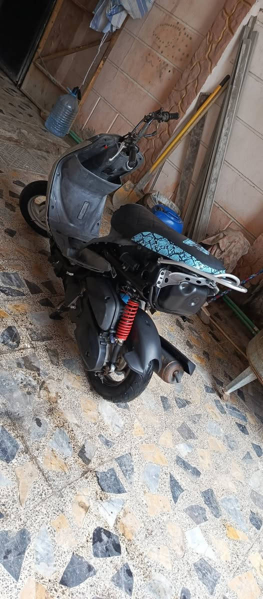 نكره سلف /55 /=كابريتر اصليه مقفوله /قفل ستيرن 
وجنطه  كفراتها وياهه موجوده 
سعرهه 375 وبيه مجال دراجه نضيفه


**إذا كنت صاحب هذا الإعلان وتريد حذفه لأي سبب، رجاءا أرسل رسالة إلى الدعم الفني**