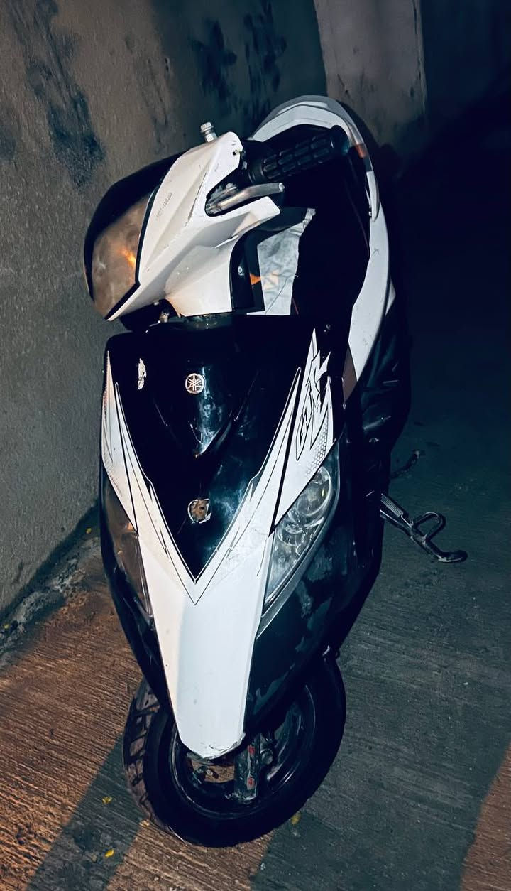 السلام عليكم دراجه ثعلب 140 ياباني دراجه أبيعها كوم حديد دراجه تشتغل ناقصها عرموطه مال هندر دراجه كهربائيات كلها شغاله هورن شغال كهربائيات كلها شغاله ناقص الباتري شحن دراجه مثل متشوفها كبالك سعرها 350 مكاني بغداد الغزالية شارع الضغط رقمي *********** متواجد واتساب ملاحظه تجي تأخذها طافيه ناقصها عرموطه كوم حديد بايعها
