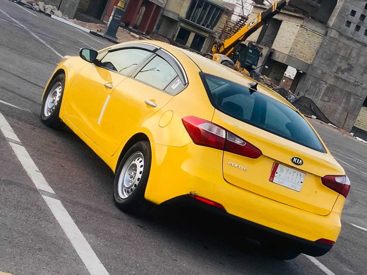 السلام عليكم للبيع كيا فورتي مديل 2015 وارد امريكي حادثه حافت البنيد فقط والباقي مكفول كفاله عامه كله ليبل وحد موصفات شاشه كامره تحكم مكينه 2000 دوش دخل لونين حساسات منضومه غاز سنويه لغاية 27 رقم بغداد مشروع وطني مصفره هيه وغرمات السياره جديده حيل وجاهزه واي نقص مابيه كير مكينة مكفولات حداديه تخم تاير تدفه تبريد ثلج السعر 105 لاستفسار اكثر لاتصال *********** مكان السيارة كربلاء مكلف بل نشر كربلاء, العراق
