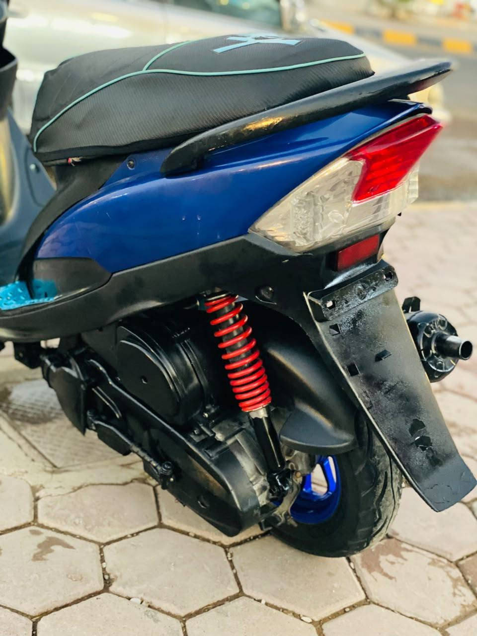 اللهم صلى عل محمد وآل محمد
#للبيع دراجة ماكس ماكس عدلة 🛵
دراجة خير من الله #معمرة_جديد 
#محرك_مجفت_جديد(تجفيت فول كلة اصلي)
كهربائيات شغالة 
تخم تاير بالوني 
ويالة رياضي جدد
قطرة رياضي
كشن
كفرات جدد 
الدشبول كلة شغال 
عداد السرعة شغال 
بريك امامي شغال
بريك خلفي شغال + بنز جديد
صالنصة FM رياضي
#بيها_السلف_يرادلة_فحمات_فقط

#السعر💵 450ألف وبيها مجال

#العنوان ديالى خان بني سعد
***********
موجود واتساب
