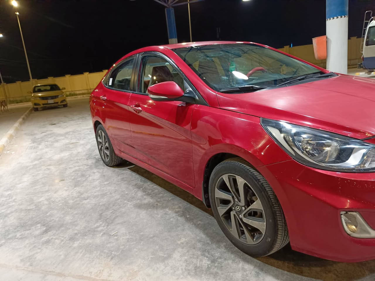 سلام عليكم اكسنت للبيع موديل 13خليجي مكينه 1600 بيه جاملغ المامي وفوك القبق البنزين 80وبيه مجال ناصرية مركز ***********
