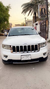 جيب لاريدو 2012 لمتد فول مواصفات محرك 3600  شاشه قلابه  كامره بلادي فت...