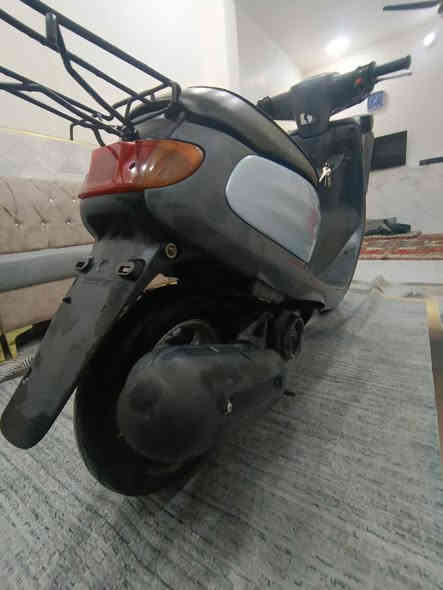 اللهم صلِّ على محمد وآل محمد 
دراجه منفولي اللبيع مال حاويه مامفتوحه دراجه اي نقس مابيه سلف هندر اشاير من كولشي مكفوله كفاله عامه تاخذه لمصلح اذا اكو شي مفتوح او مبدل بيه تاخذه بلاش الدراجه صارله 5 اشهر طالع من الحاويه المكان البوبيات قرب شركة اليساري 

السعر 800 وبيه مجال الشراي الرقم وتساب فقط ***********
