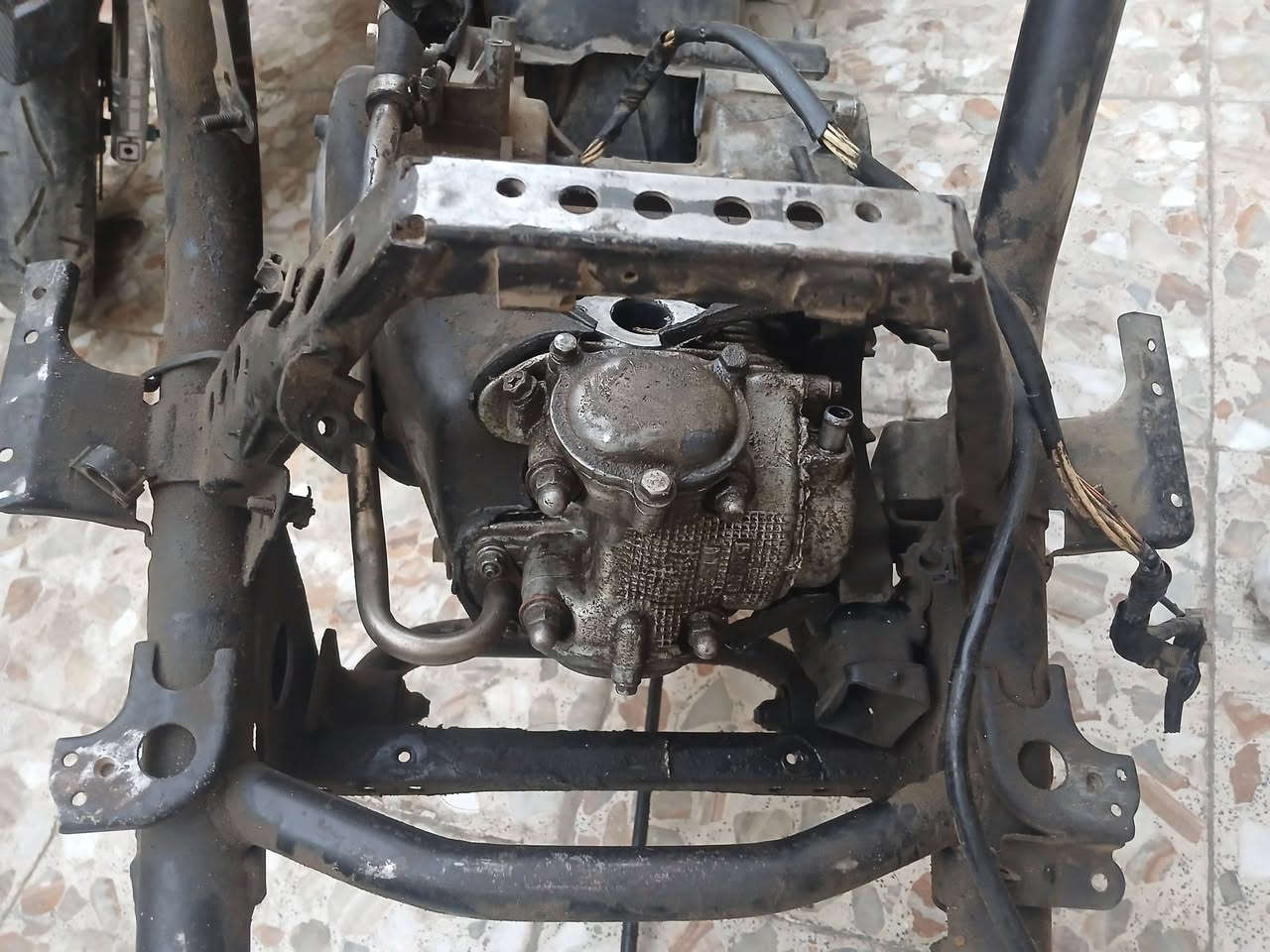 سلام عليكم مكينه سكنس فحل كابريتر شتحتاج منهة تفصيخ موجود
ملاحضه المكينه الفشكه مضروبه بس بقيه الغراض نضاف


**إذا كنت صاحب هذا الإعلان وتريد حذفه لأي سبب، رجاءا أرسل رسالة إلى الدعم الفني**