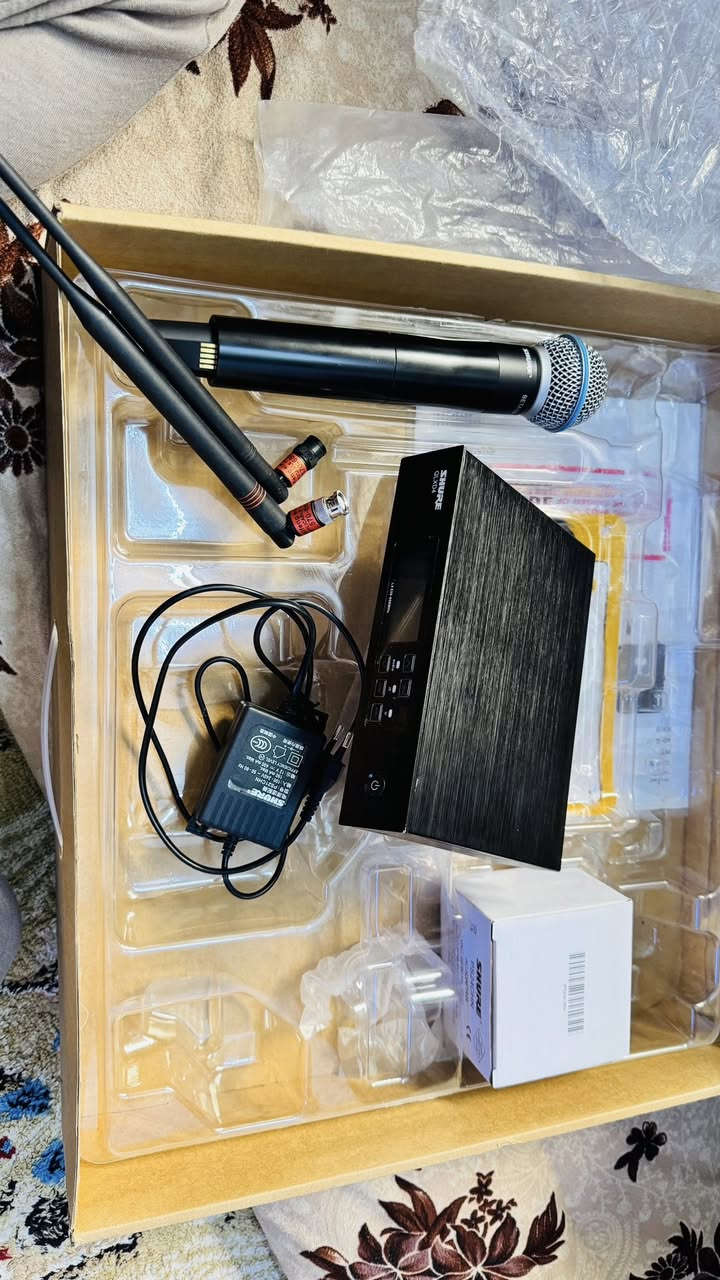 السلام عليكم ورحمة الله وبركاته 

مايكات  ثنين للبــيع  سنهايزر سعره ورقتين ونص
 وشـــور سعره 200 الف
واورگن pa 4X  Mg2 سعره 31 ورقه نظافة 95 ‎%‎
 مكاني كركوك


**إذا كنت صاحب هذا الإعلان وتريد حذفه لأي سبب، رجاءا أرسل رسالة إلى الدعم الفني**