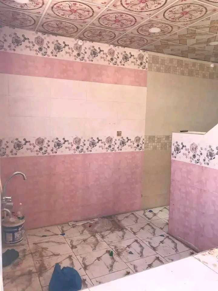 (ع..143 )
بيت للايجار  (50 متر) حي النداء شارع المجمعات عمود 54 خلف علوة تفاحه 
سعر الايجار 175 الف 
يحتوي على طابق واحد 
غرفه.  مطبخ   صاله   صحيات


**إذا كنت صاحب هذا الإعلان وتريد حذفه لأي سبب، رجاءا أرسل رسالة إلى الدعم الفني**