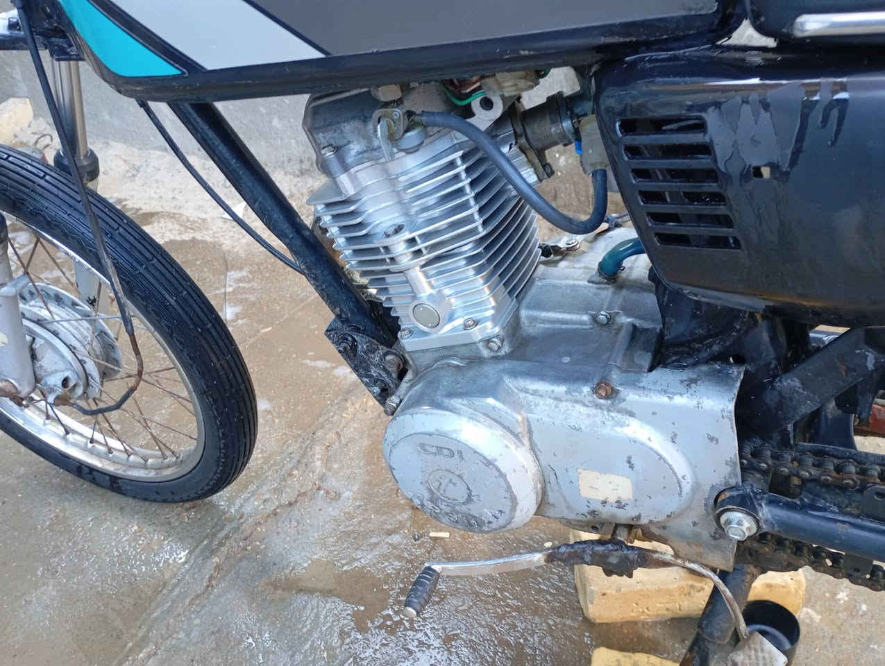 السلام عليكم دراجه لببع كلك كلك  مال كرب ما توكفك بطريقه عوزه شوي نوقص وتكمل تجفيت جديد ولفات ليون 01بوشه وبستم MTR كور جديد غراض كلن اصليات فصلته تخبل ما متواجد عل فيس هذه رقمي مكاني بابل ورديه ***********
