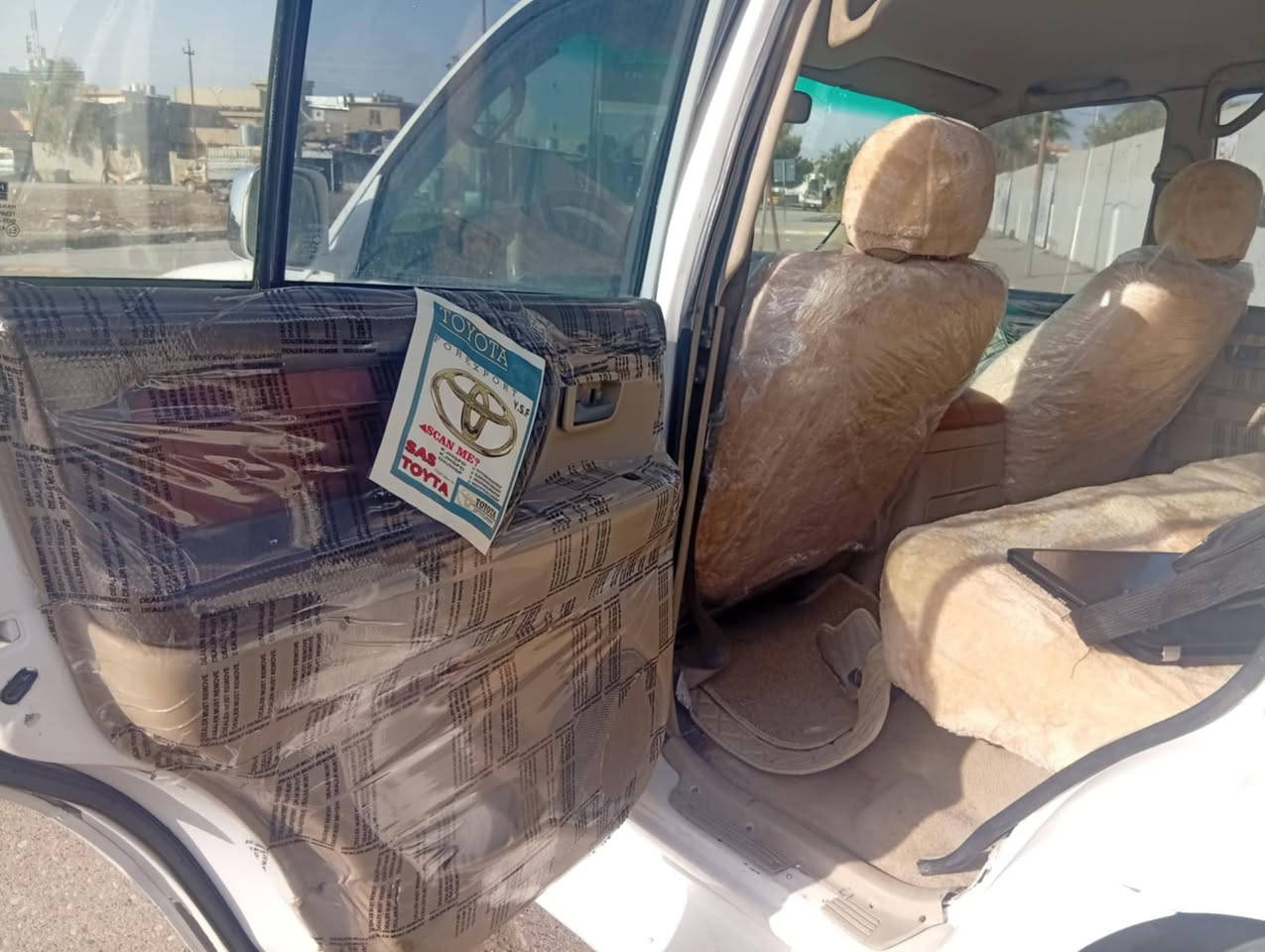 كير اوتوماتيك مونيكه 2005
دبل تانكي 
لو كير 
سياره مصبوغه عام بدون حادث يعني لاكلبه ولاجغيه
رقم مميز
سنويه 2031
رقم دولي 
كير ومحرك وصدر وكهربائبات فضل من الله رقم موبايل ***********
