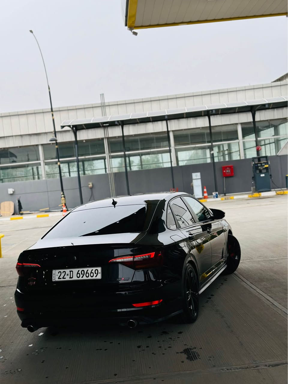 jetta gli 35 2019
پشی کامل کرایتە 2022
سوکان سپۆرت  
شوتەی CTS  لۆ  بەسترایە
پێشو پشتی کەپسە بێ ئێڕباگە
جاملخی پشتی یەک بست سبوخە
دوو دەرکەی بیلادی خۆی گۆرایە 
ڕادار بەردی گزۆز بیلاد 
سەنەوی  شتی نوێیە
سەیارەکە جایز بێ مەسرەفە
*********** 
148$ أربيل, العراق
