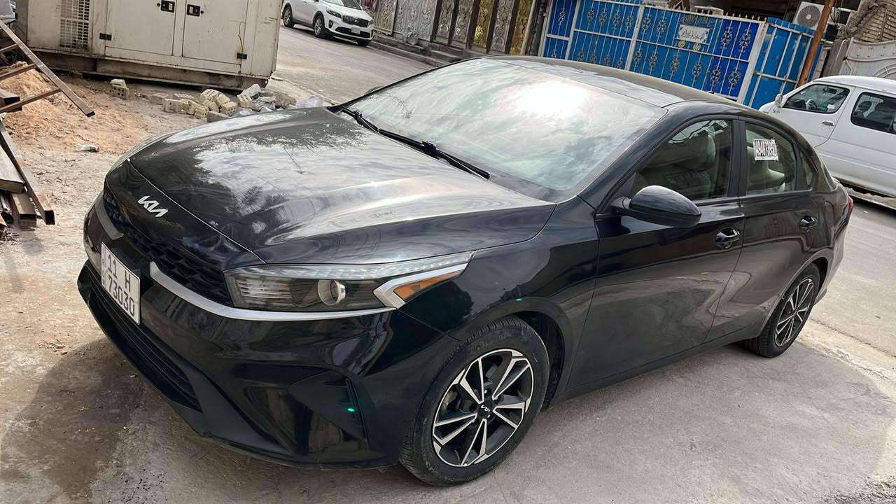 السلام عليكم فورتي 23
سياره جديده  
ماشيه 51
السعر 157
***********
