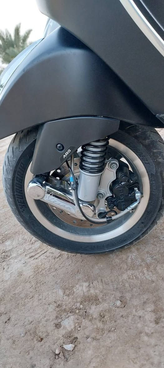 سلام عليكم دراجه فيسبا ايطالي
سعر 2.500
محرك 155
مديل 2023
مرقم اربيل بسم الشركه
ماشيه 6000 يعني زيرو
تانكي بانزين 8لتر
نضام مانع انزلاق APS
دراجه تجي موبلاستك كفر حديد قوي جدا
مكاني السماوه وكدر ادزه الك وين ماتكون 
رقم ***********
#العراق
