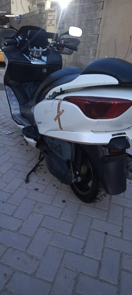 السلام عليكم ورحمة الله وبركاتة 

فورزة 08 

للبيع كير ملغي 

مكينة بيها خيط تبخير / فول نعومة ما ينسمع الها صوت 

الباقي كفالة وكلشي بيها شغال 

فجوج ذهبية +ARS شغال 

حساس استان صفح 

گلوب جنطة 

اشاير لايت عالي ناصي بلادي كلشي بيها على الوضع الشركة 

السعر (800) وبيها مجال للطيبين واني بل خدمة 🩵

مكاني بغداد سبع قصور للتواصل 

*********** 📱 فقط واتساب
