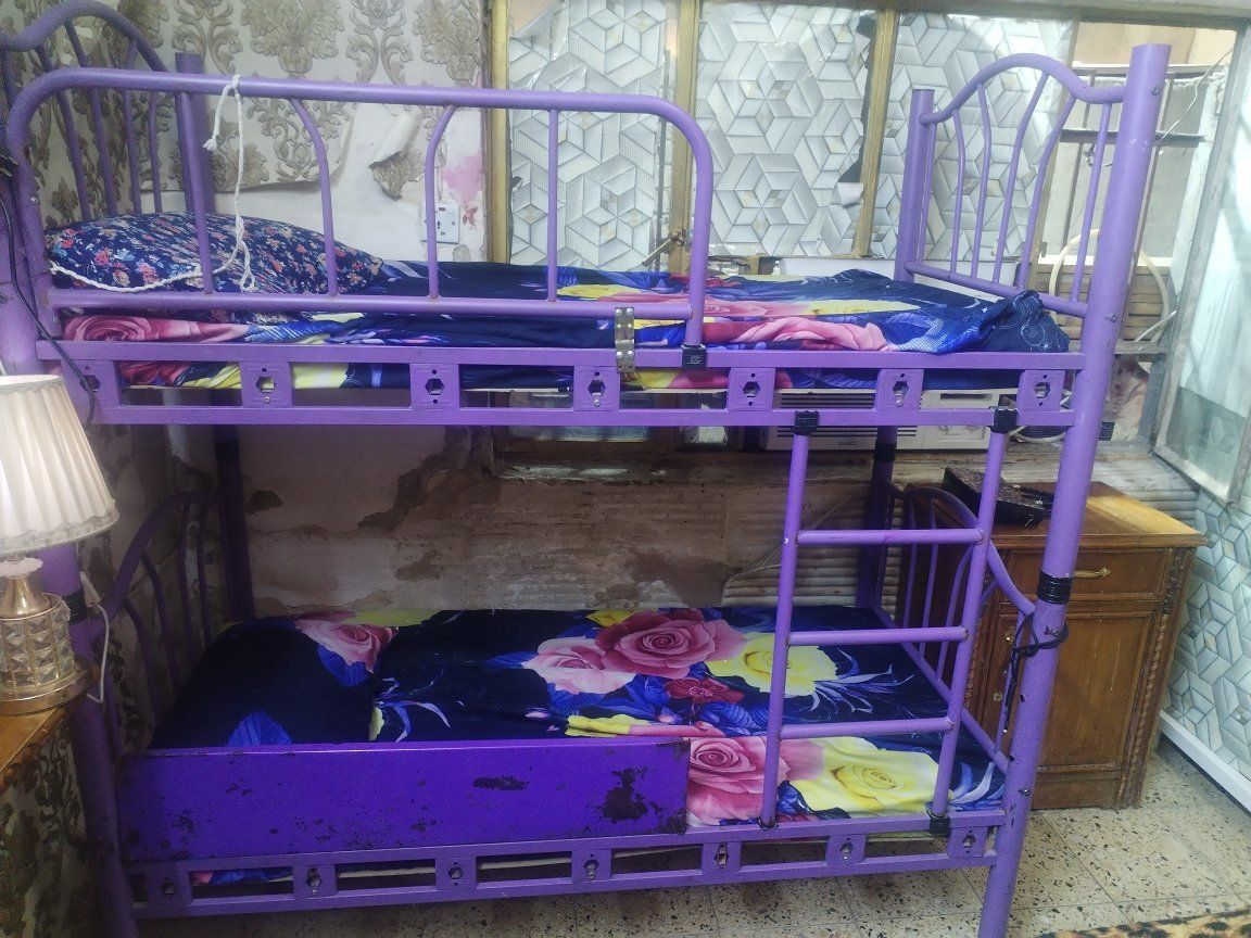 جرابي طابقين نضيفات سعرهم ١٠٠ هنه ودواشكهن بدون فراش ٧٠ مكان بغداد العبيدي للتواصل خاص رقم ***********
