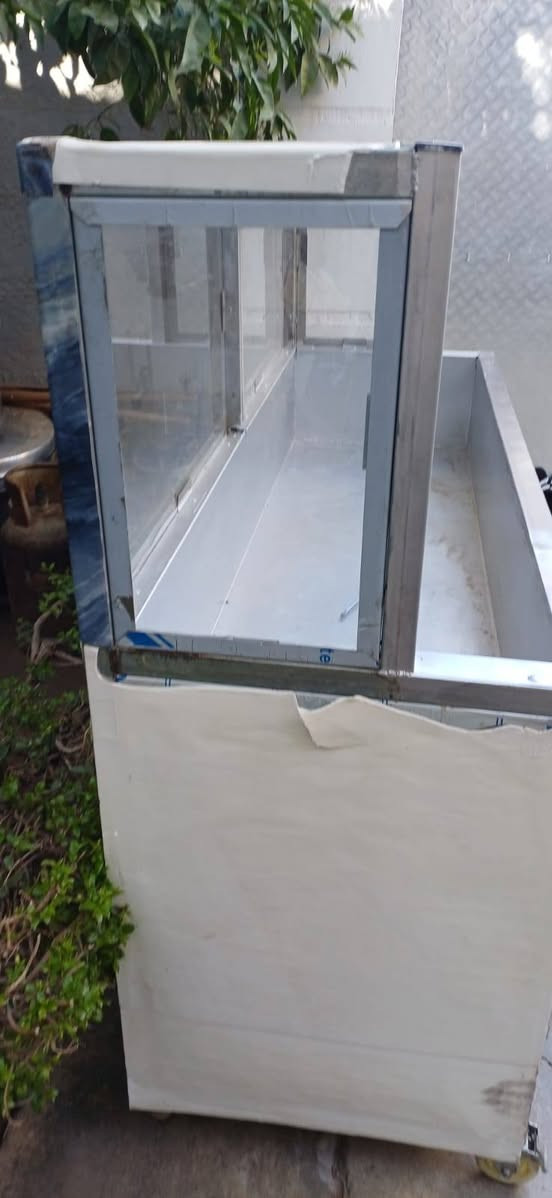 للبيع حماية طعام كهربائية غازية نظيفه كلش وبراد تركي فول تبريد للاستفسار اتصل على الرقم
***********
