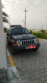 للبيع ٢٠٠٦ جاهزه من كلشي كير محرك تبريد صدر كلهه جديده الشراي يتصل 077...
