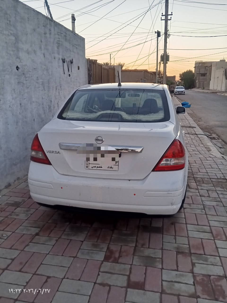 السلام عليكم
سياره للبيع او مراوس حسب القناعة ب  ألنتره أو صوناته أو  اوبتما 
السياره نيسان فيرسا 2009 وارد امريكي  لون ابيض ضرر جاملغ امامي ايسر  وبه تلكيط صبغ هذا الاعرفه  على كلام الإشتريت  منه .
رقم بغداد  مشروع وطني تحويل ثاني يوم .مكان السياره خمسة كيلو 
 للاستفسار على الرقم  ***********  بي واتس اب
