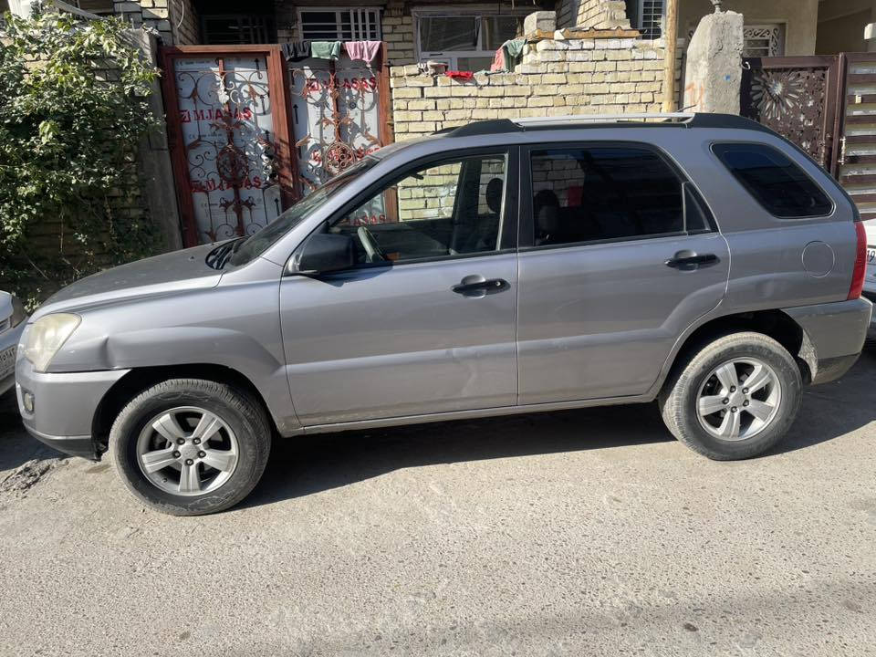 السلام عليكم
سبورتج 2009 وارد خليجي  
. بيهه 2 قطعه جاملغات اماميه بدون تصليح ولاصبغ وصورهم مرفوقه وي المنشور 

. ادامه كامله المنضومه الاحتراق.
.منضومه تبريد جديده.
.تخم تاير جديد 5 ويل كب .
.منضومه لد زينون مع بروجكتر .

… السعر 120 قابل للتفاوض شي بسيط.

وتس اب او خط 
***********
