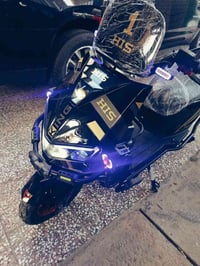 موديل ٢٠٢٦ • اسود مطرز ذهبي • تثبيت سرعة