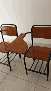 للبيع كراسي جامعية جديد العدد 30 كرسي سعر الواحد 20الف للاتصال ***********
