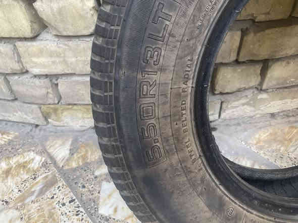 السلام عليكم زوج تايرات نضيف مال فحل حجم ١٣ للبيع  ب٤٠ الف بكاني بغداد الكماليه ***********
