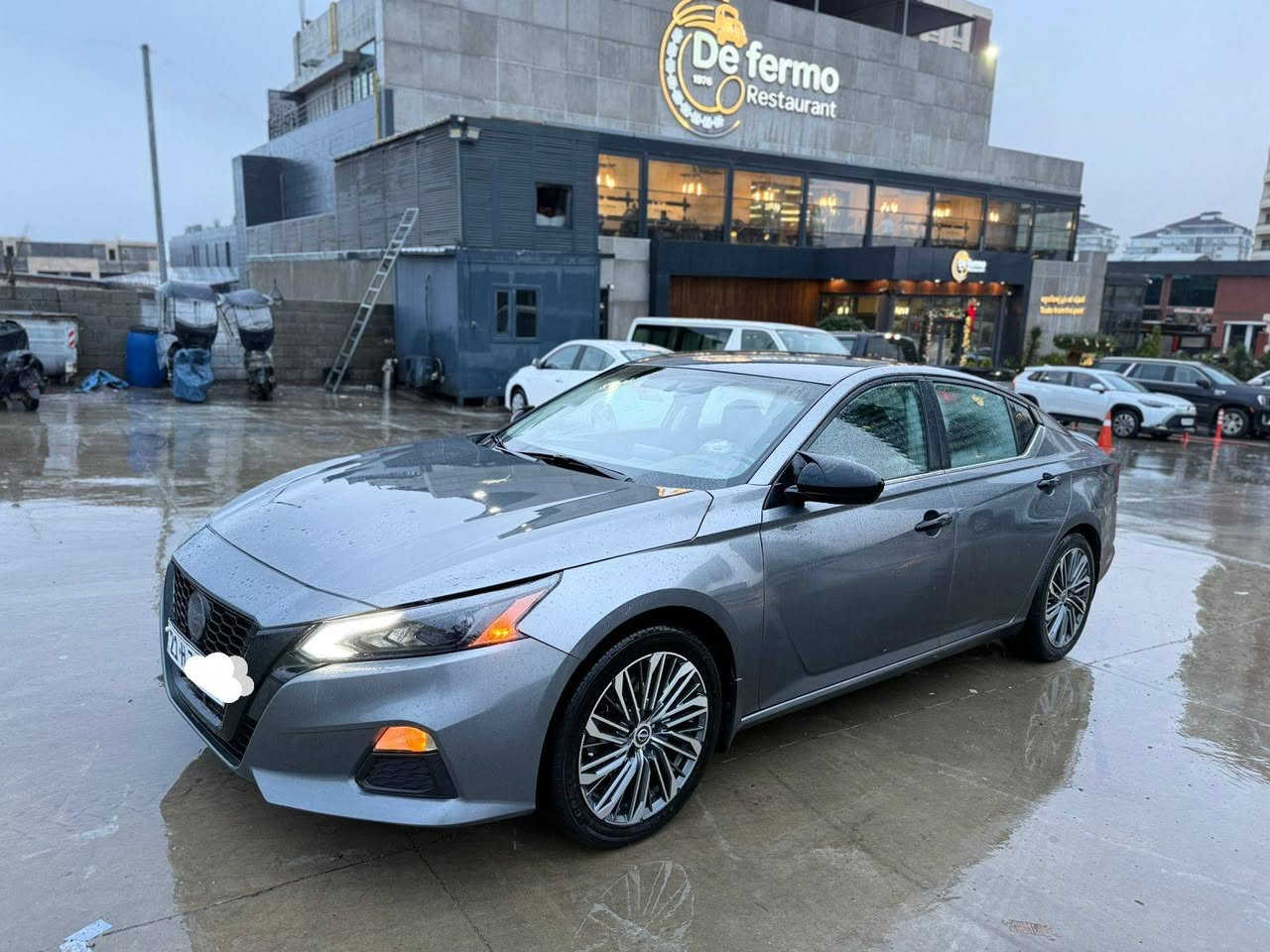 S 2020
50 هەزار مایڵ ڕۆشتووە
تەنها بۆنید بۆیاخە 
لایت و ویل کراوە بە SR 2024
زۆر خاوێن و جوانە
بە شەرتی گێڕ و مەکینە و کارەبایی
١٤٦ وەرەقەو مەجالێکی کەمی تیایە
*********** السليمانية, العراق
