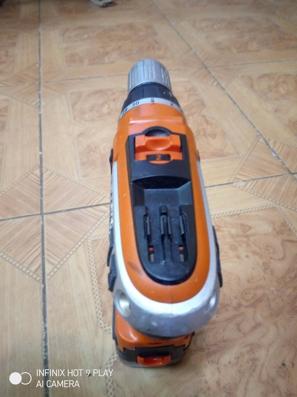 شنيور بلاك اند ديكر انجليزي شغل بره بطاريه ليثيوم 12فولت حاجه حلاوه وقوه المكان كفرالشيخ 01002465523


**إذا كنت صاحب هذا الإعلان وتريد حذفه لأي سبب، رجاءا أرسل رسالة إلى الدعم الفني**