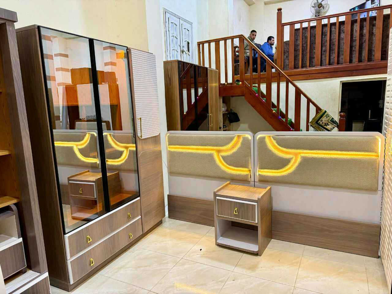 مكونه من دولاب150في220سم 2سرير120سم بالملل كمود برواز خشب ث روسي وكبس تشطيبها حلو جدا


**إذا كنت صاحب هذا الإعلان وتريد حذفه لأي سبب، رجاءا أرسل رسالة إلى الدعم الفني**