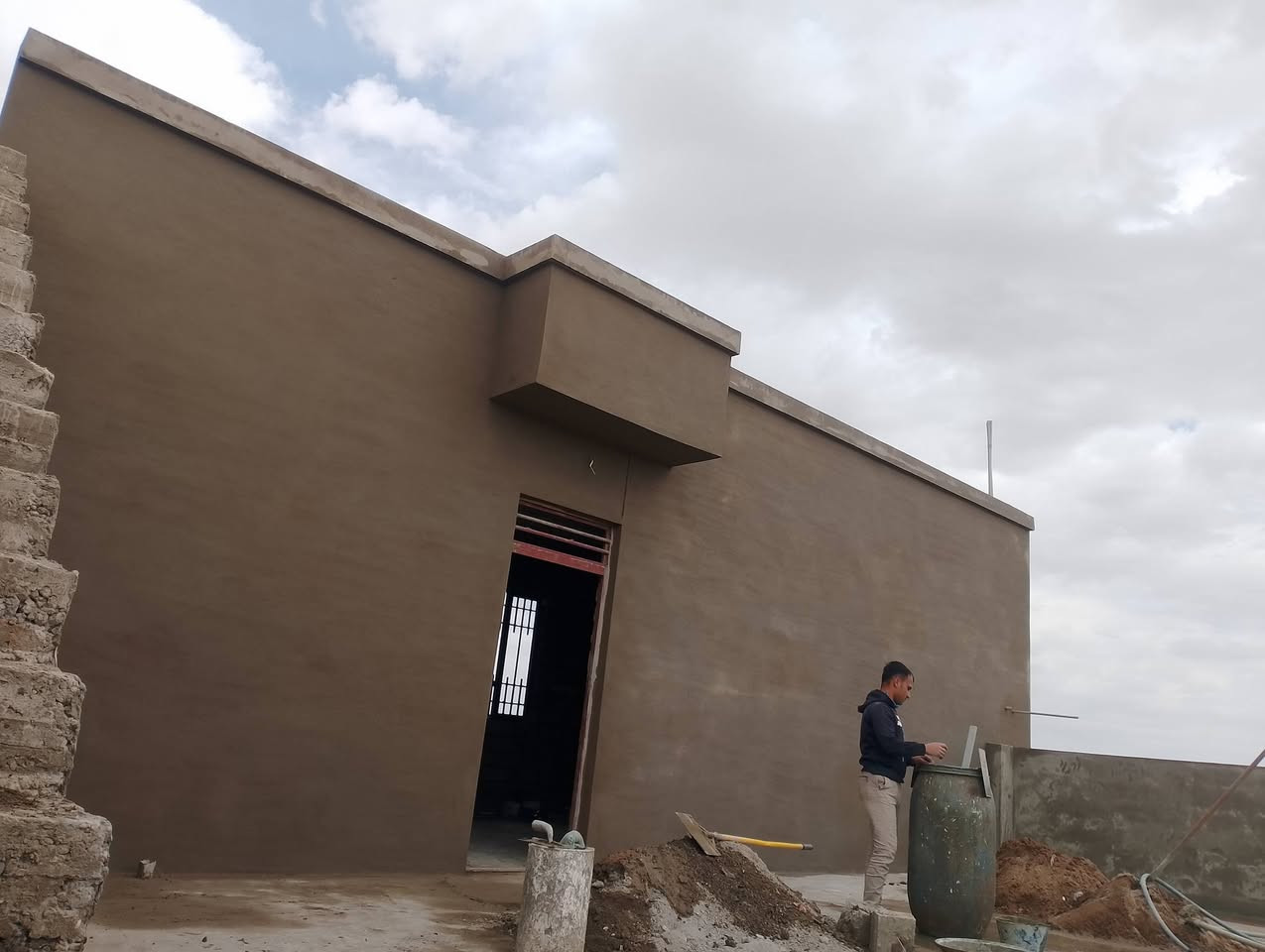 الي يريد  لباخ جص أو سمنت درجه اولا سعر مناسب داخل خارج تلعفر رقم الهاتف ***********
***********
