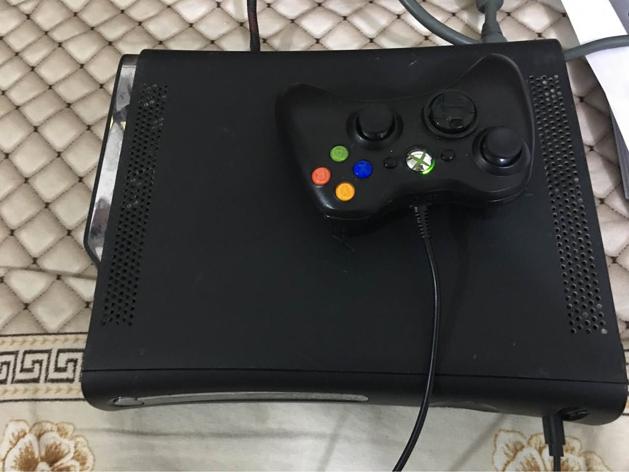 ‎اكسبوكس ٣٦٠ جاسبر مهكر سعره ٧٥ قفل🎆
‎بي ٨٠ لعبه و الهارد اصلي ١٢٠ كيكه 📂
‎يجي ويا جوستك و محوله 🔌
‎الجهاز مهكر بي نضام اورورا العربي 🇮🇶
‎الجهاز نضيف جدا 🎇
‎يشغل العاب و اقراص الاكسبوكس الاورجنل هم 🌴
‎يحتوي على العاب القويه مثل: 💪
-GTA 5
-PES 2018
-COD Modern Warfare 3 + BLACK OPS 2
-MINECRAFT

‎سعره 75 الف قفل
‎توصيل متوفر باعتماد فقط 
‎مكاني بغداد اليرموك بغداد, العراق


**إذا كنت صاحب هذا الإعلان وتريد حذفه لأي سبب، رجاءا أرسل رسالة إلى الدعم الفني**