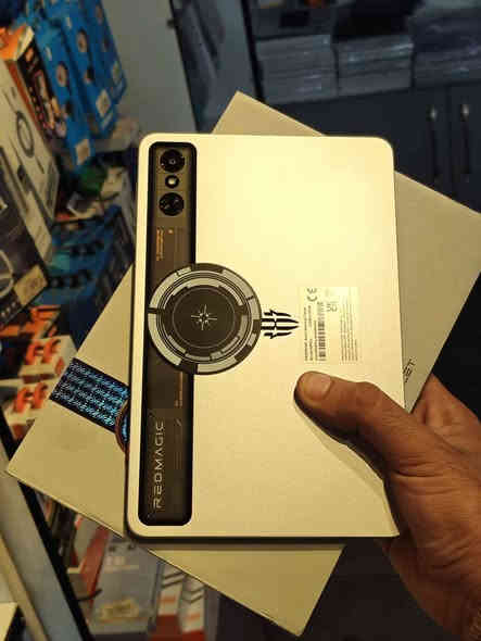 يارزاق 
متاح ايباد ريدماجك أسترا
ذاكرة 256/12
معالج سناب دراكون 8Elite
مستخدم 10 ايام مشحون11 مرة
غراض مامستخدمه
ببجي 120 فريم
السعر 725لف
***********
 ***********
مكاني طويريج يتوفر توصيل بابل كربلاء كربلاء
