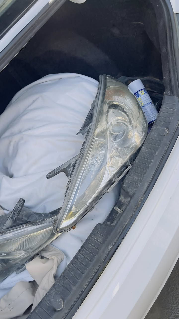 السلام عليكم دعاميه سوناتا مضلع ترهم من موديل 2011الئ2014 ولايتات زوج بلاديات ابو الماطور بس واحد مكسور من جوه ماطورات شغالات ثنينهم مال عدسه قيم واخذ وانه خادم ***********
