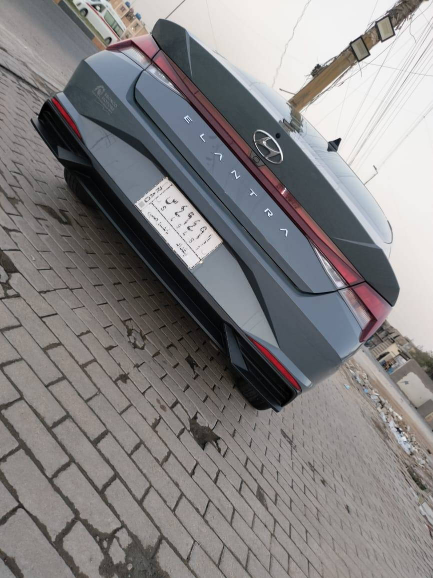 سلام عليكم النترا 23 وارد امريكي السياره (معوقين...معوقين) باسمي  ليبل واحد بدون تبديل  حادثها باب سايق نفسه مصلح وبيها بارد جاملغ خلفي فقط  ماشيه 29 الف مكفوله من كلشي  سعر السياره 145$$  غير متواجد عل فيس هاذ رقمي ‏‪***********‬‏
