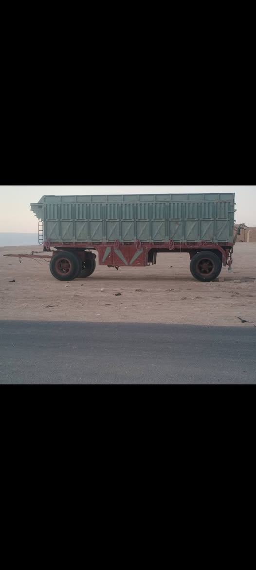 مقطوره للبيع طول سبعه ونص  عربانه جاهره  كهربائيات جديده هوه كامل  مكان سنجارناحيةالقيروان  للاستفسار الاتصال ***********/***********
