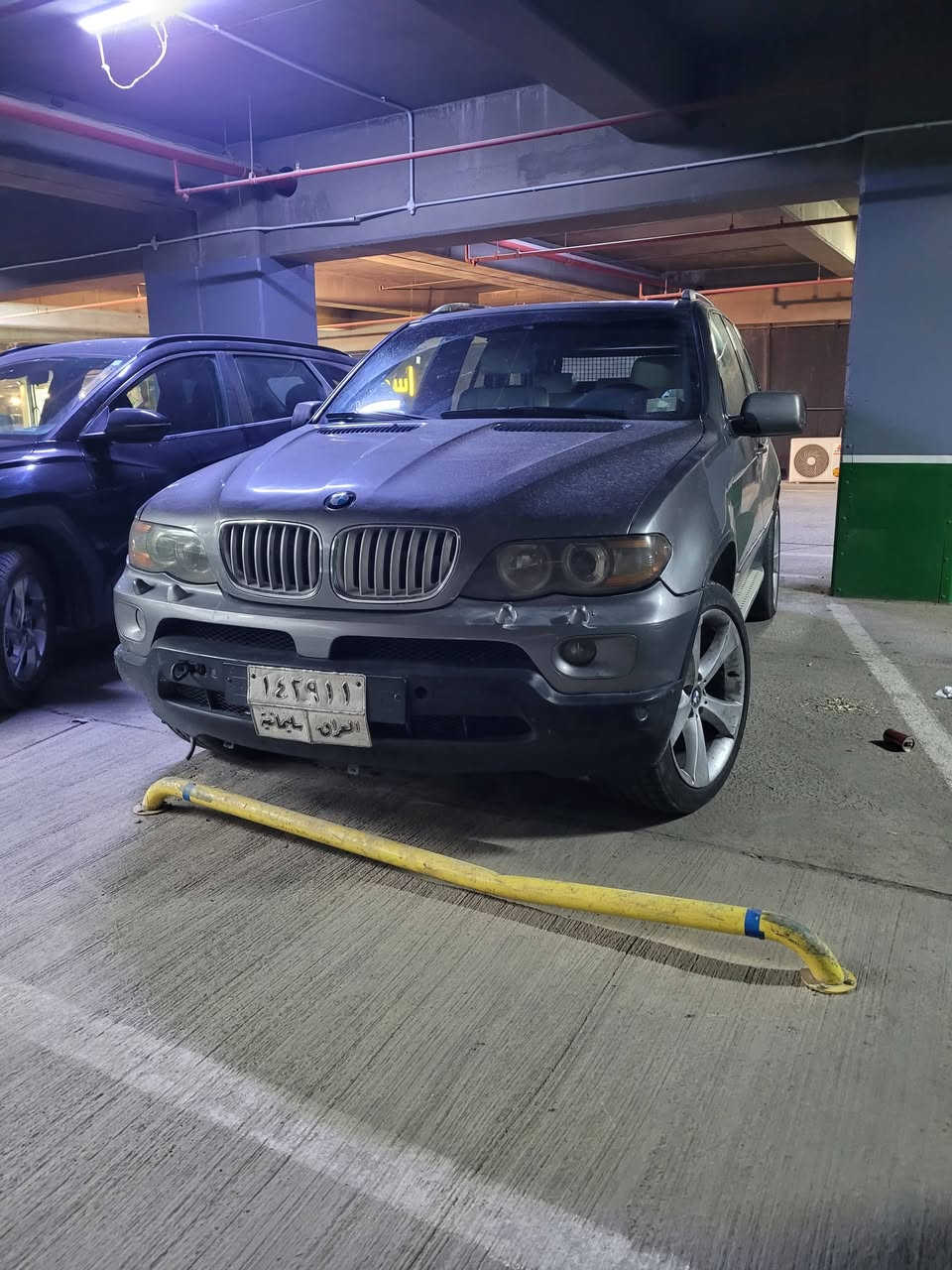 للبيع او مراوس حسب القناعة x5 موديل 2004 بلادية من كل النواحي ستة سلندر بنو راما شنو ابالك مواصفات موجودة رقم سليمانية بدون صبغ وطبعا شوف العين افضل السعر 120 ورقة بغداد حي الجهاد 
***********
***********
