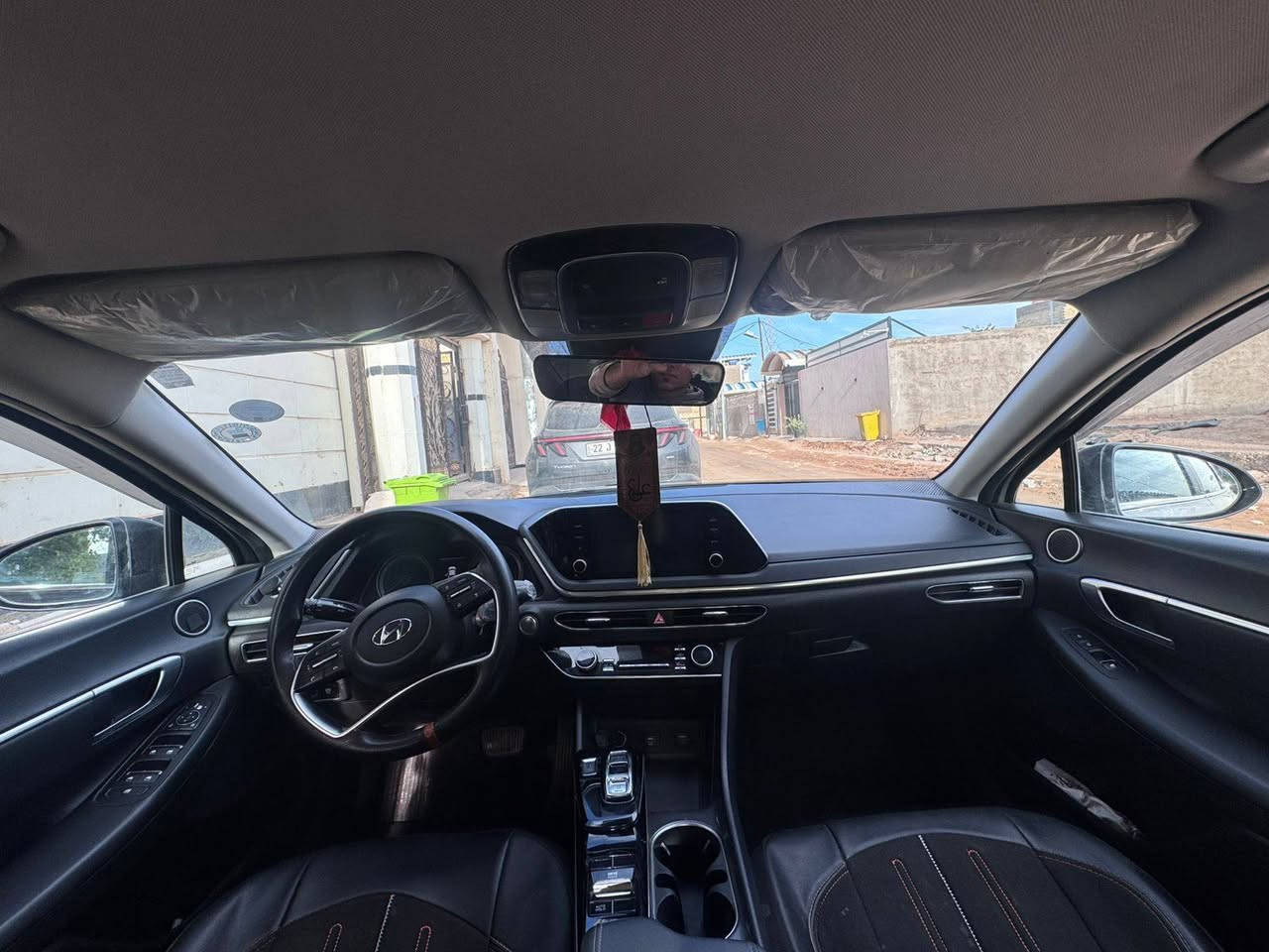 سلام عليكم
سوناتا موديل 22 وارد أمريكي حادث باب فقط صبغ بجم كبس محرك 2500 كير دكم رادار جانبي رادار أمام وخلفي نضام تحديد مسار مثبت سرعه قياده ذاتيه تحكم بريك هاندبريك بصمه اتو هولد شاشه جي بي إس كراسي كهرباء بكلايت لد حساس خلفي امامي شاحن وايرلس لايت زنون عدسات كوشنات جلد دفئه مغود رقم اربيل بسمي تحويل مباشر سعر 185 مكان السيارة بغداد 
***********
