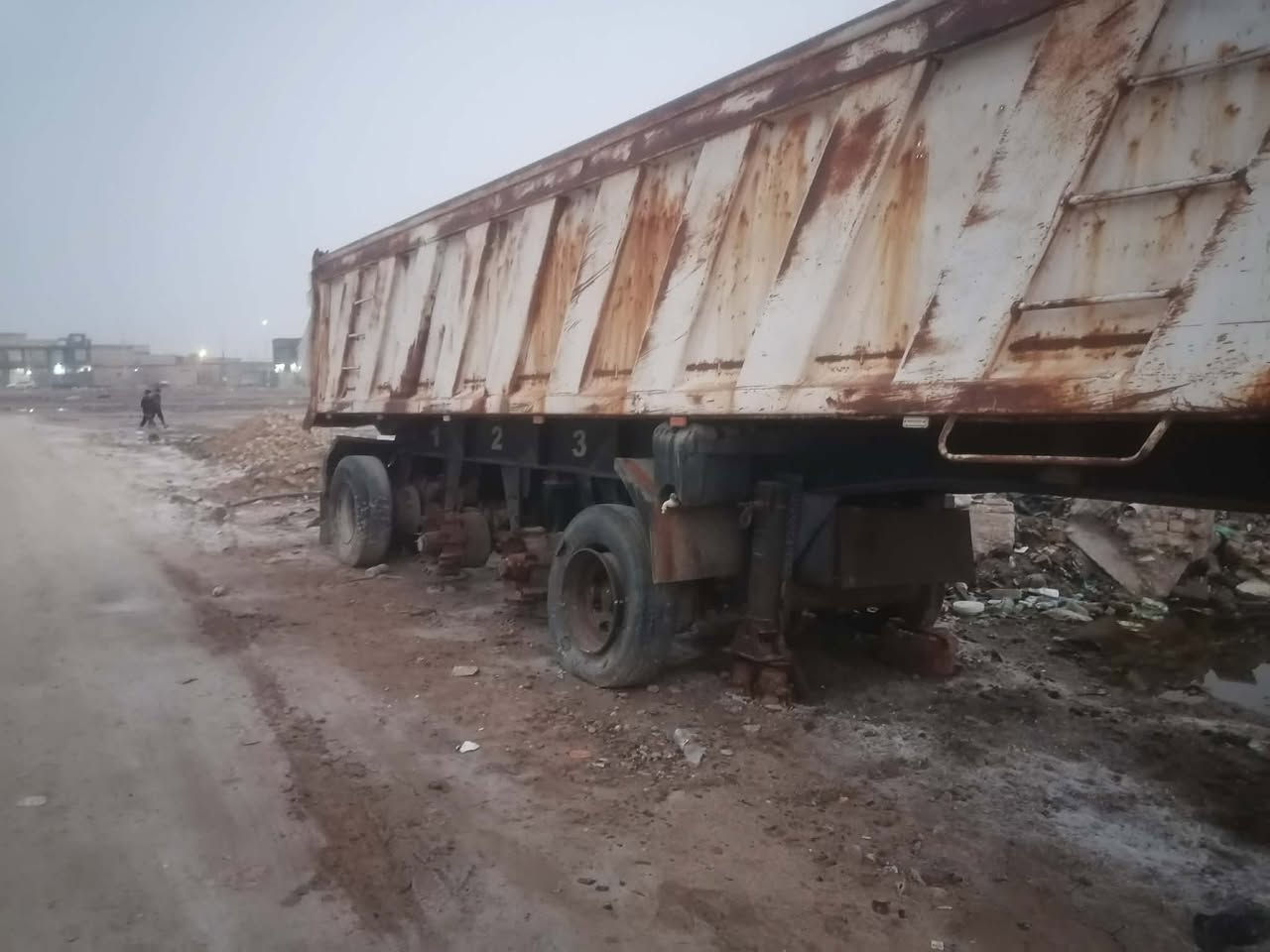 سلام عليكم لبيع عربانه ماموت عمل 4 دناكير 16 ذرعته 33 م  المكان السماوة السعر دفتر وبيه مجال بدون تايرات
‭0780 058 0582‬
