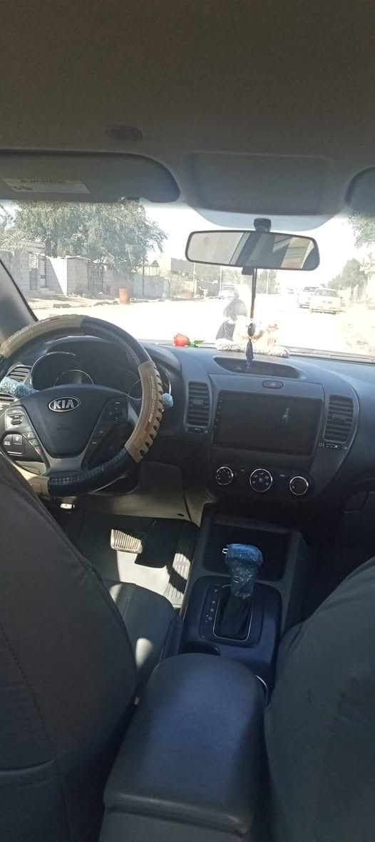 فورتي موديل 15 وارد امريكي مصبوغه صفحه وشوي من 
من البنيد سعر مكينه الفين  سعر  شده وعشره وبيه مجال. العنوان بغداد سبع قصور ‏رقم ‏‪***********‬‏
