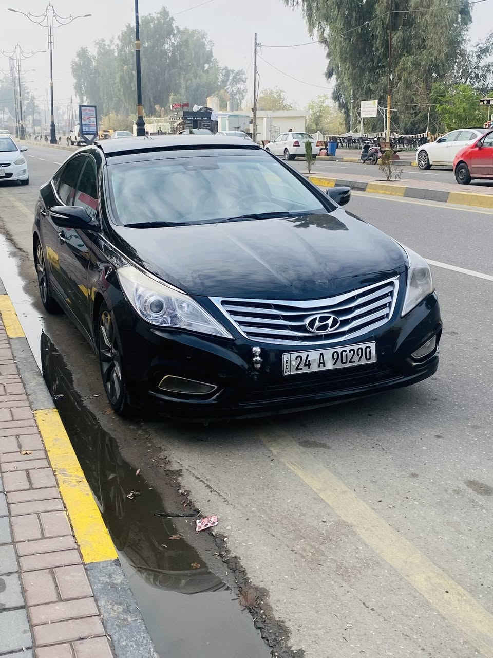 هونداي ازيرا
محرك 6
فول موصفات 

موديل 2011 خليجي فول مواصفات
بدون ضرر بدون صبغ 

المواصفات
بردة خلفية كهرباء
تحكمات ستيرن
بصمة تشغيل 
بصمه أبواب 
حساسات أماميه 
حساسات خلفيه 
بانوراما 
قطعتين تبريد
زراك لايت 
مثبت سرعه
شاشة 
كامرة اماميه
كشنات جلد 
كشنات كهرباء
اشاير بل مري
 مري شفط
مانع تزحلق 
السيارة رقم دهوك

تريد تحويل تريد وكالة عامة 
سعرها 125$ 
عليها غرامة 9 اوراق تنزل من السعر 
***********
***********
