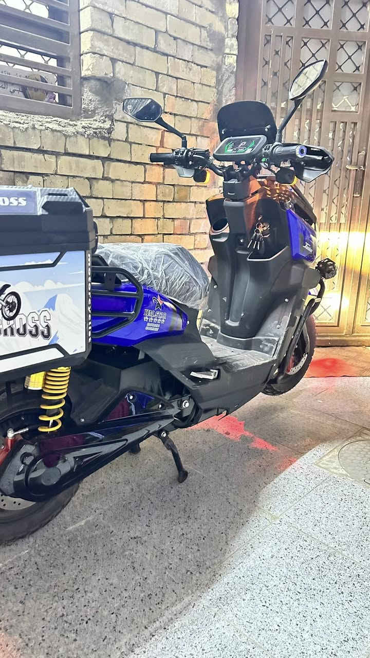 السلام عليكم
الدراجه للبيع صار ١٠ ايام من اخذتها بس عندي بناء واريد ابيع  ماشيه ١٦ هسه 
***********
