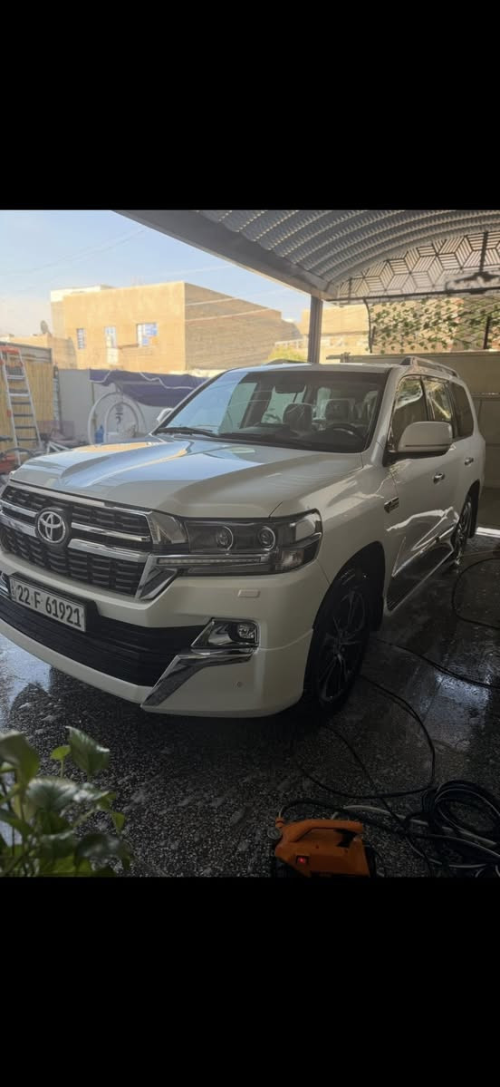 السلام عليكم
لاند كروز 2021 خليجي كراند تورنك 6 سلندر اصل 
ماشية 85 الف كيلو متر حقيقي مرقم اربيل بأسمي شخصياً 

فول مواصفات للاخير معروفة مواصفات الكراند تورنك باب خلفي  شفط عداد ليزري لكزز
5 ويل كب 5 بصمات مري شفط فول للاخير وبعد بيها هواي مواصفات 
السيارة مكفولة عدا  ملاحضات بسيطة جداً موضحه بلسونار 
السعر : 537$ وبيها مجال
العنوان:بغداد
الرقم:***********
