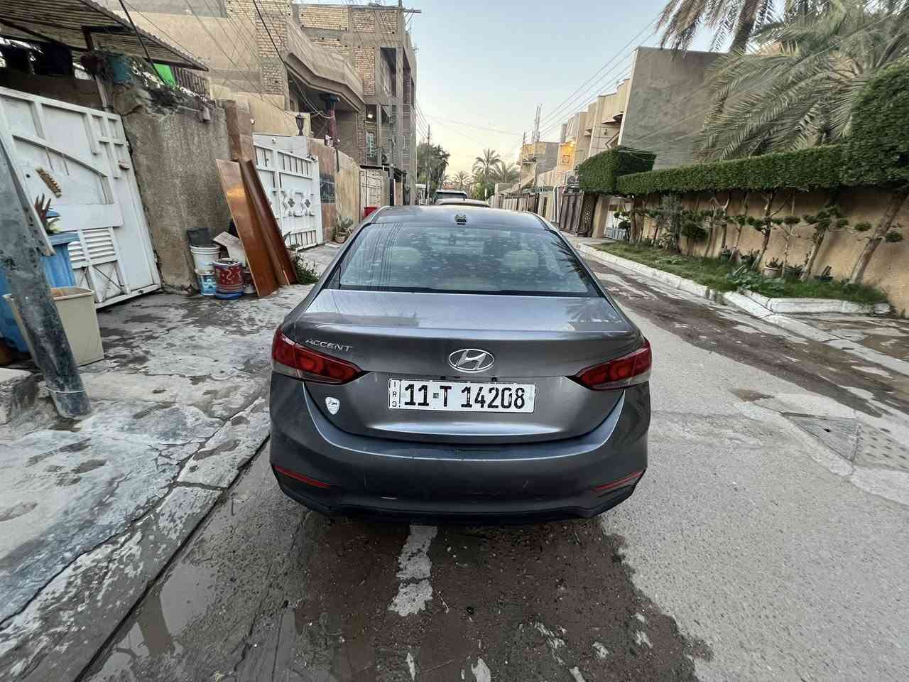 اكسنت 2018
محرك 1600 
هزه جديده
 باسمي 
وارد امريكي
 السونار موجود بلصور
 كير ومحرك كفاله
 صدر جديد
 تخم تاير جديد 
مكان السياره بالنهار  غزاليه
بالليل منصور 
*********** هذا الرقم بي واتس اب ممتواجد فيس
السعر 90 وبيها مجال بسييييييط
