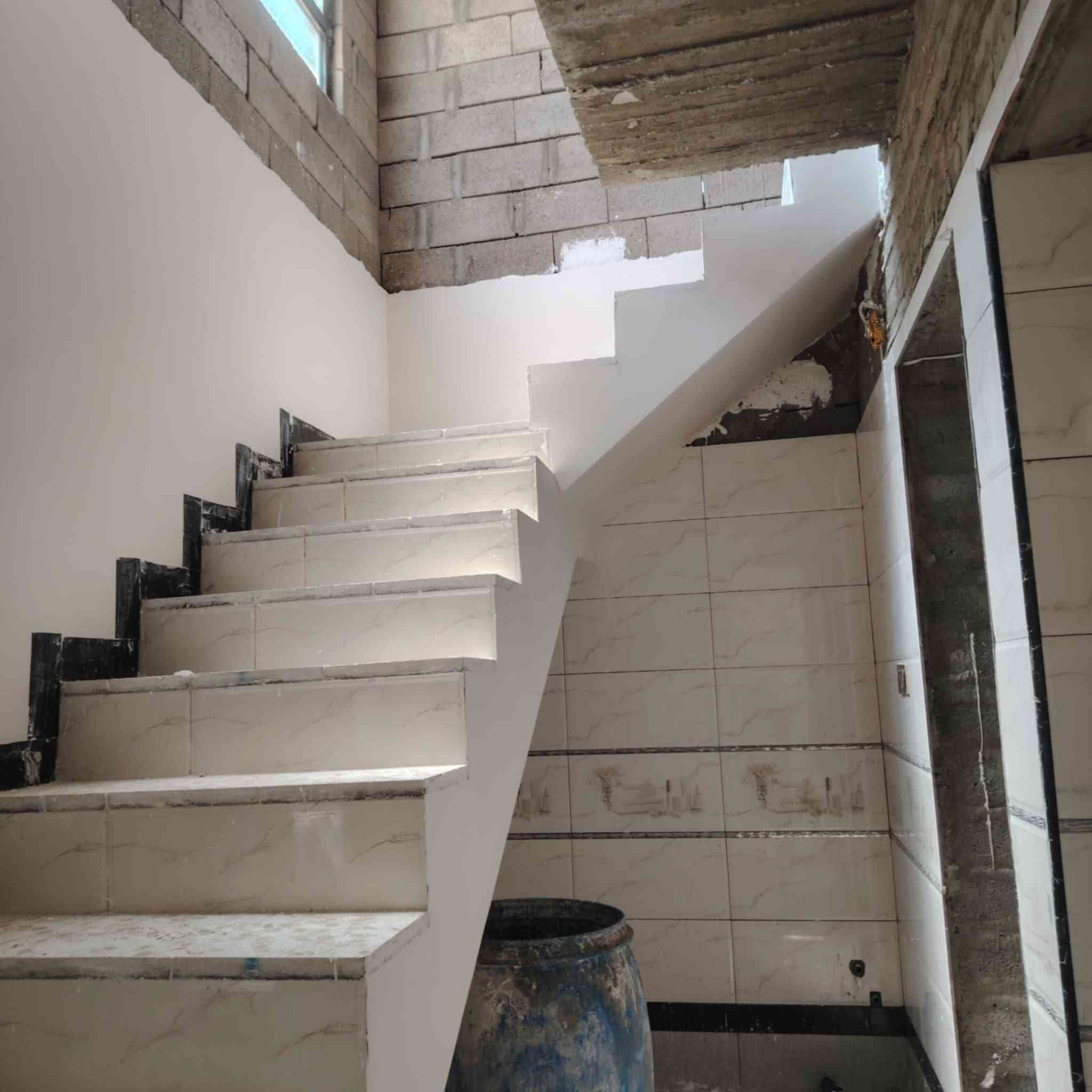 صفاف سيراميك ارضيه جدران
***********
***********
