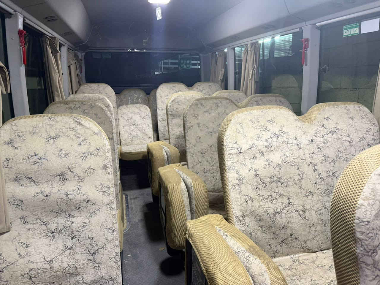 السلام عليكم اخوان
تلبسيات كامل لبيع مال 2017 او فوك 

سعر (200) وبيهن مجال الي يريد يخابر على هاي رقم 

***********
