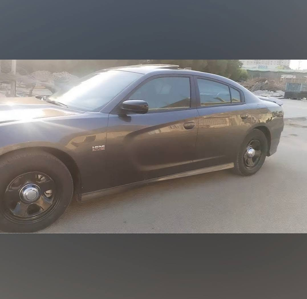 جارجر 2021 اصل فوول واحد علئ واحدسوبر تراك
ارتي RTماكس🚀🚀 رقم بغداد بااسمي رقم جديد سنوية 28 هزة جديدة تحويل ثاني يوم السعر 200مع المجال 
 فتحة
حساسات خلفية 
رادار امامي 
رادار جانبي 
مري يهيترات +نقطة عمياه 
ويل بوليسي 
كشنات حظن جلد وكنتارة 
حار بارد كهرباه 
الكشتات الخلفية يهيترات 
استيرن كهرباه+هيتر
 شاشة كار بلي كبيرة 
خزن ميموري 
تحديد مسار 
وبقية المواصفات 
كير محرك جديد ماشي 72ميل 
حادث سيارة بنيد وجملغ بي بارد تعديل 
ودور الجملغ الخلفي خلف السائق ربع صبغ  فوك هلال الجملغ 
***********
