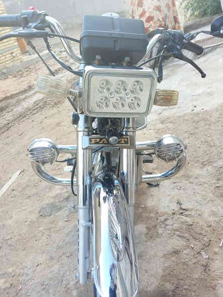 للبيع دراجه بارت موديل 22 (رقم وسنويه)
سوق الشيوخ 
سعر مليون و550 
درجه نضيفه وجاهزه 
***********
