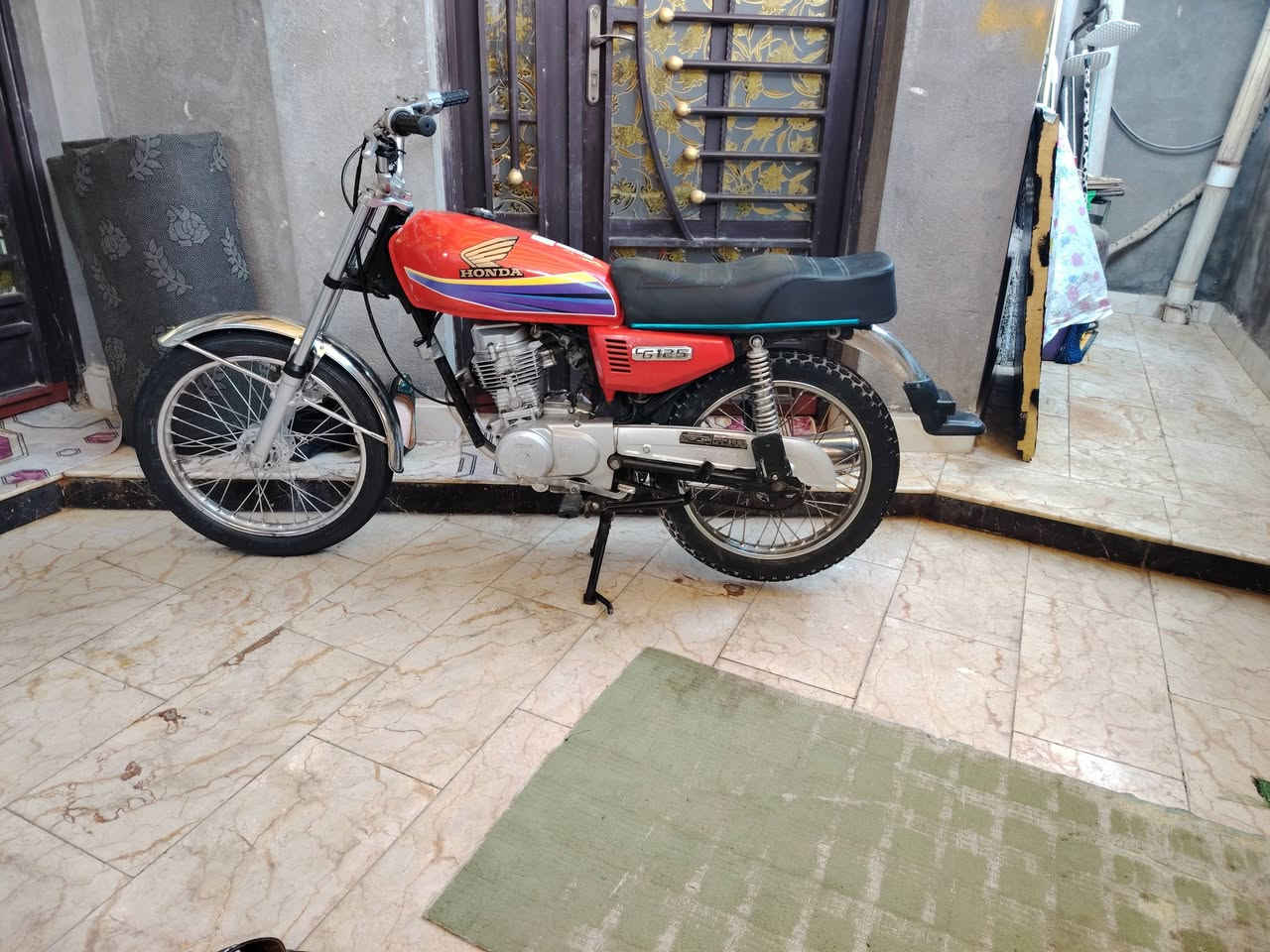 السلام عليكم دراجه ايراني شاصي ارشه مكينه نامه الدراجه كلك تعمير السنه بس المكينه من شديتها مفتوحه السعر 400الف  العنوان سوگ الشيوخ


**إذا كنت صاحب هذا الإعلان وتريد حذفه لأي سبب، رجاءا أرسل رسالة إلى الدعم الفني**